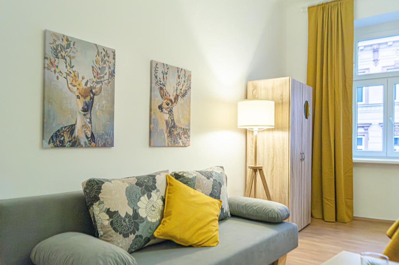 Economy 1Br Apartment Well Connected To The Whole City Viena Exterior foto